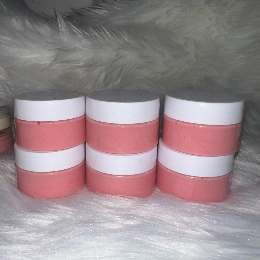 Homemade whipped body butter